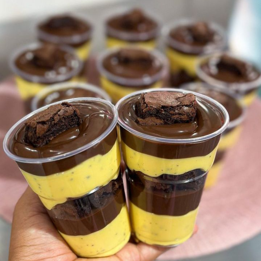 Copos da Felicidade – 10 Receitas Impecáveis para Lucrar com Sobremesas no Copo 💰✨